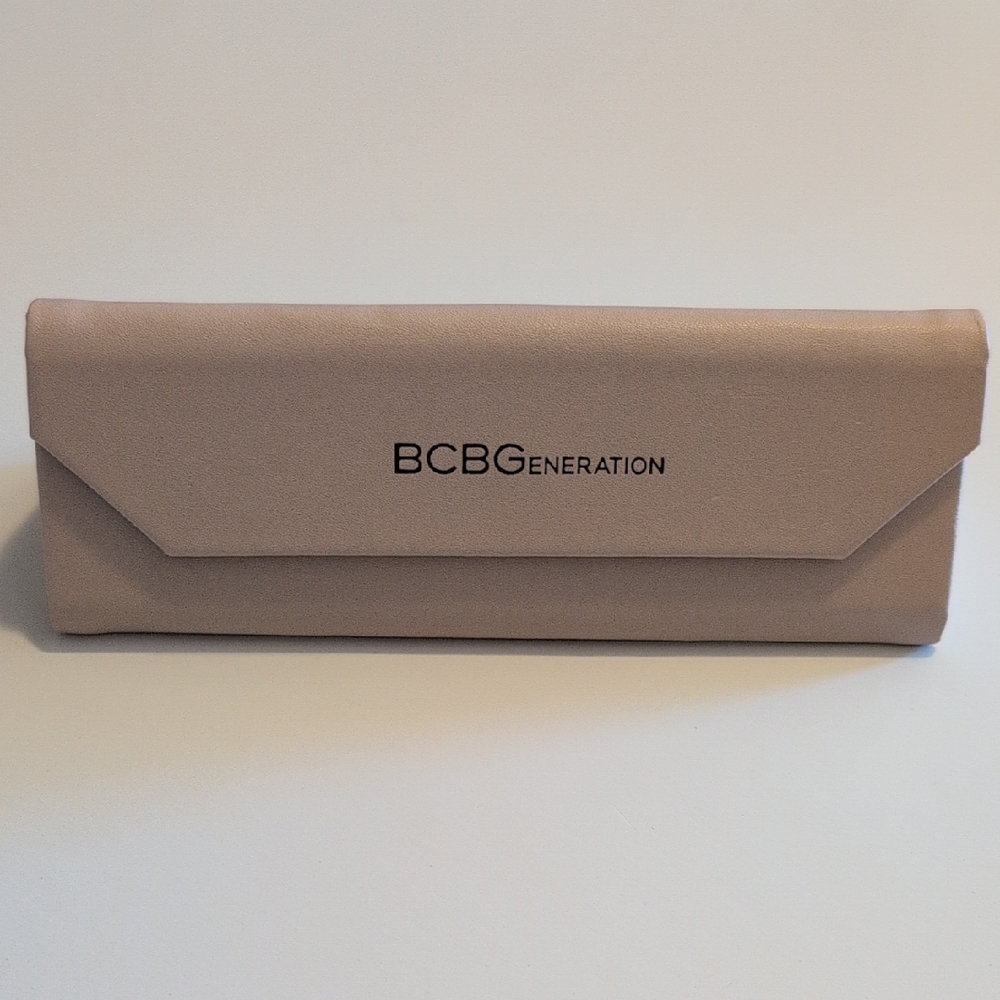 BCBGeneration Light Tan Glasses Case, Triangular Fold, 6.25" Long, NEW